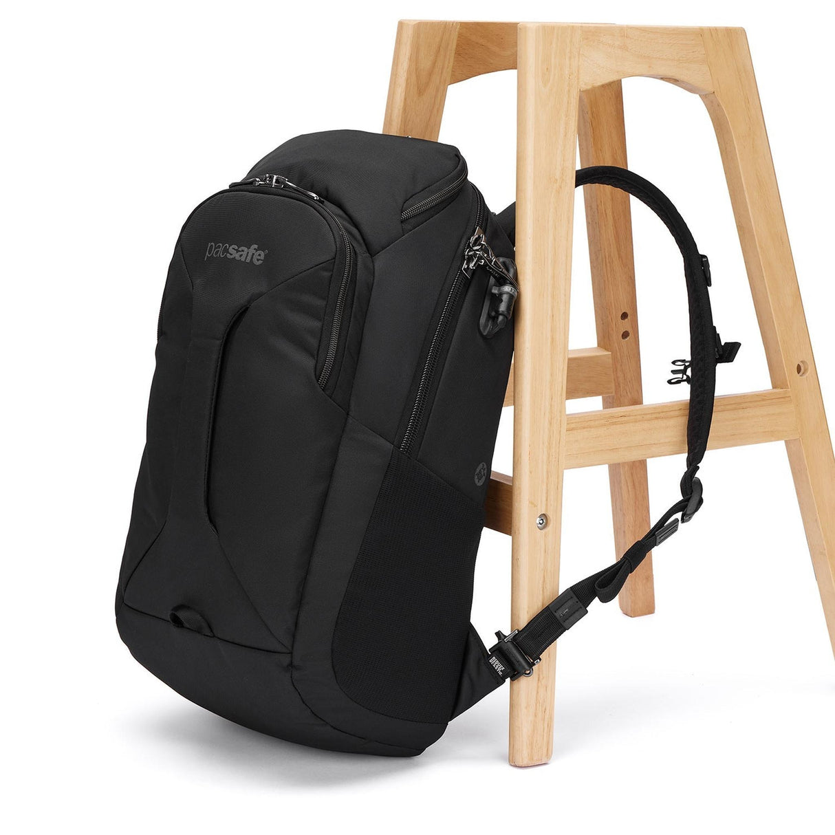 Pacsafe EXP 28L Backpack