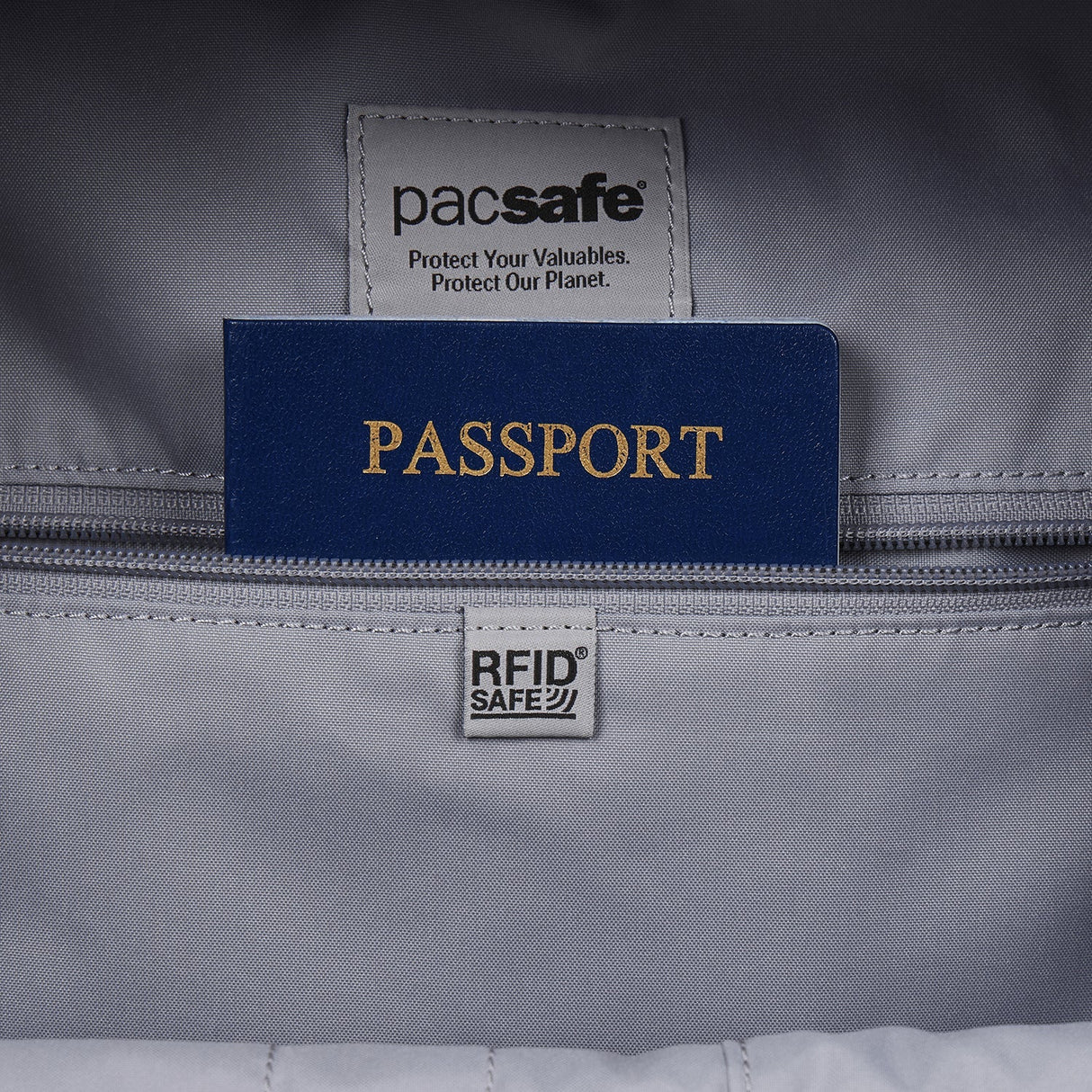 Pacsafe W 10L Backpack