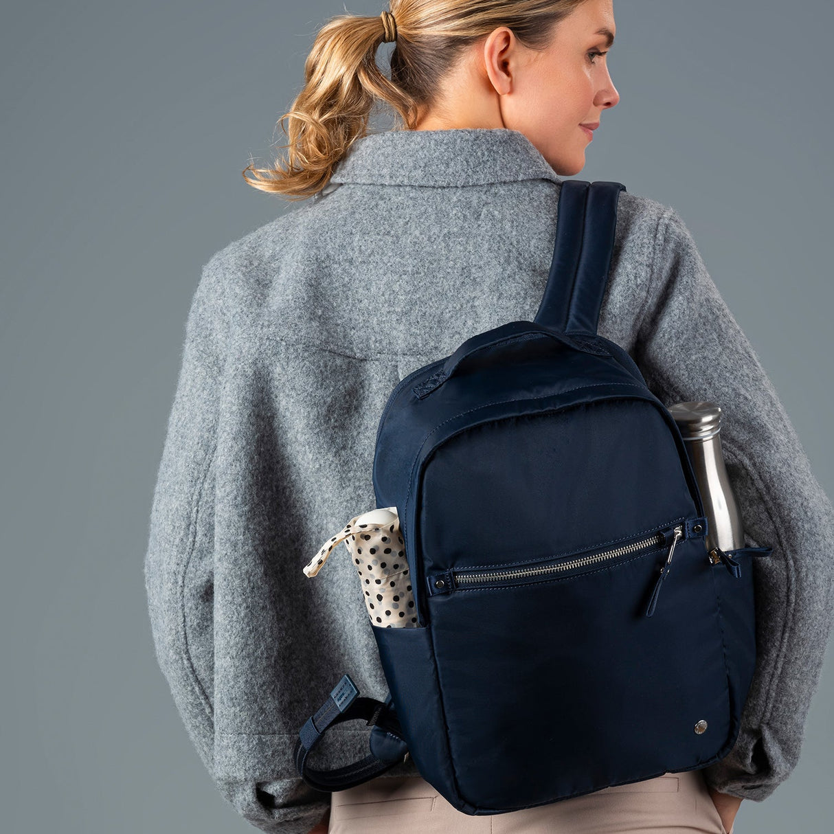 Pacsafe W 10L Backpack