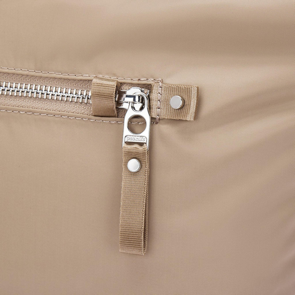 Pacsafe W Carryall Tote