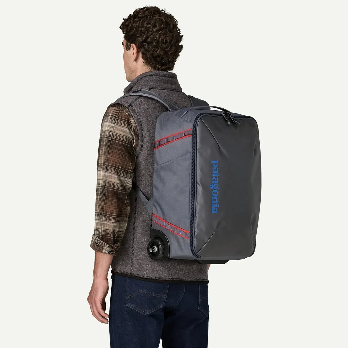 Patagonia Black Hole MLC Wheelie