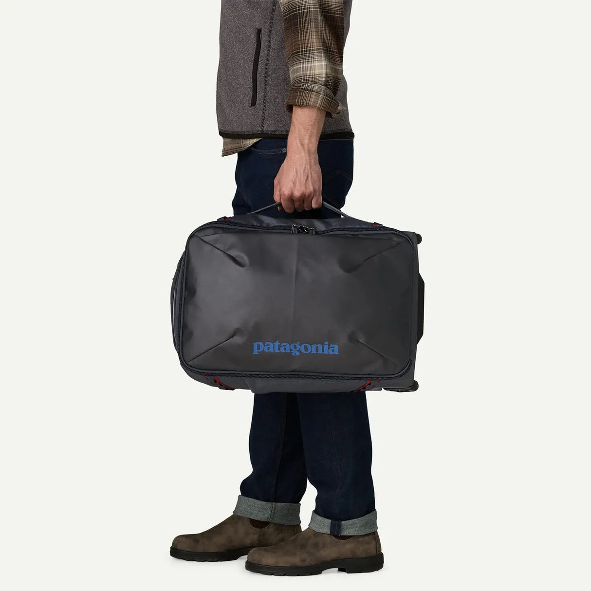 Patagonia Black Hole MLC Wheelie