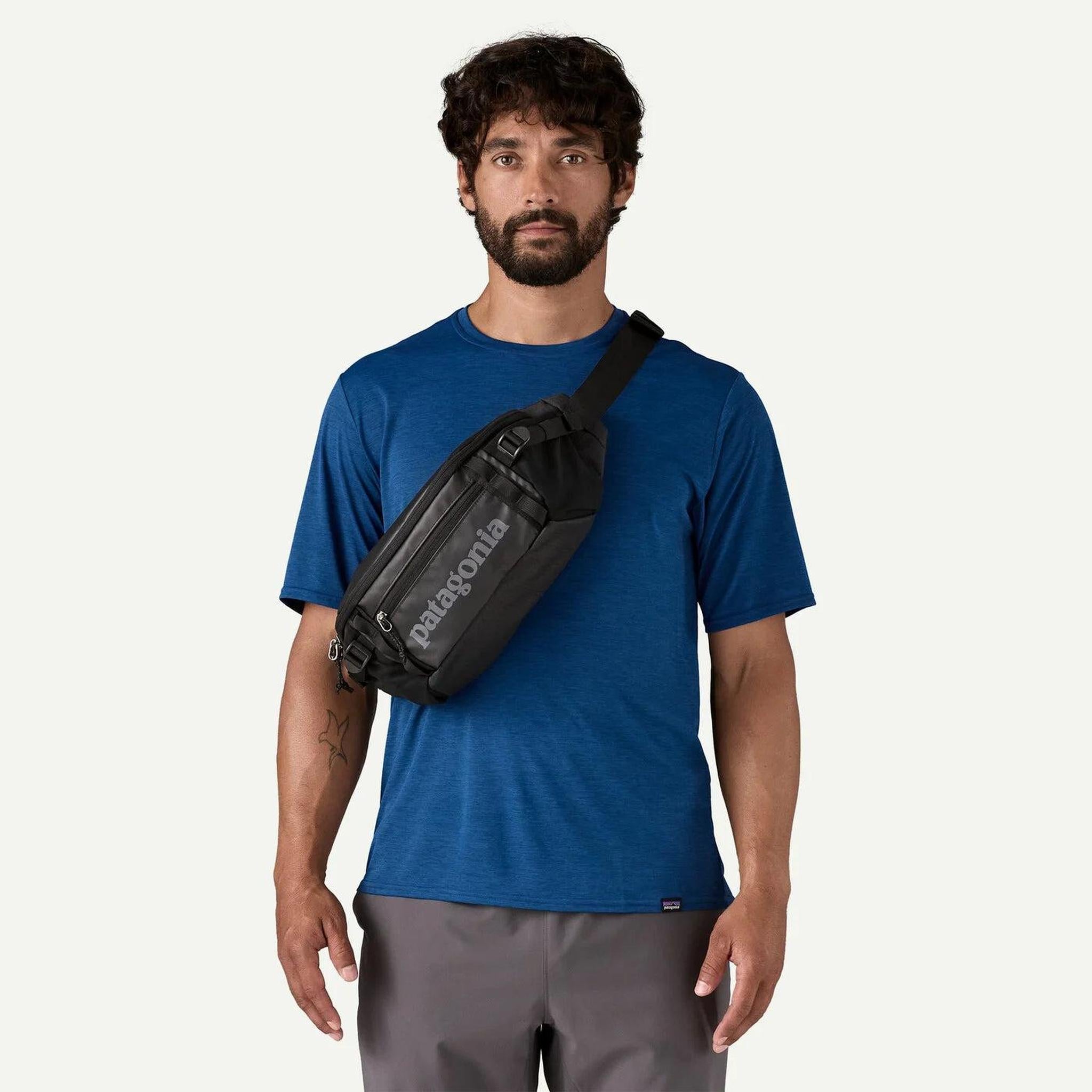 Patagonia Black Hole Waist Pack 5L – Luggage Pros