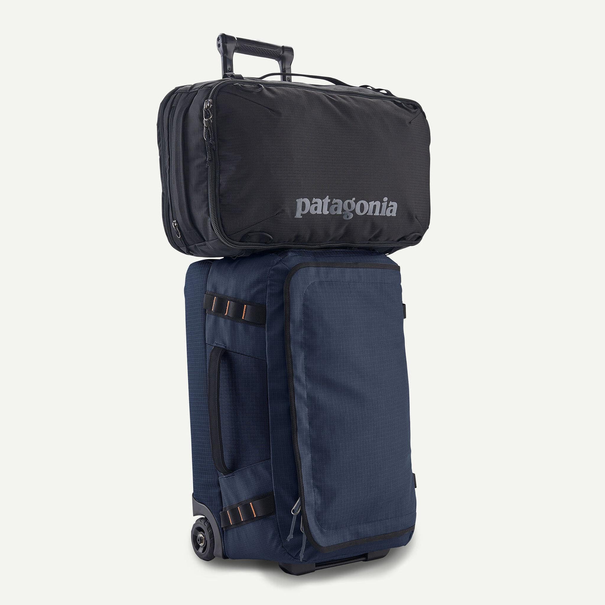 Patagonia Black Hole Wheeled Duffel 40L – Luggage Pros