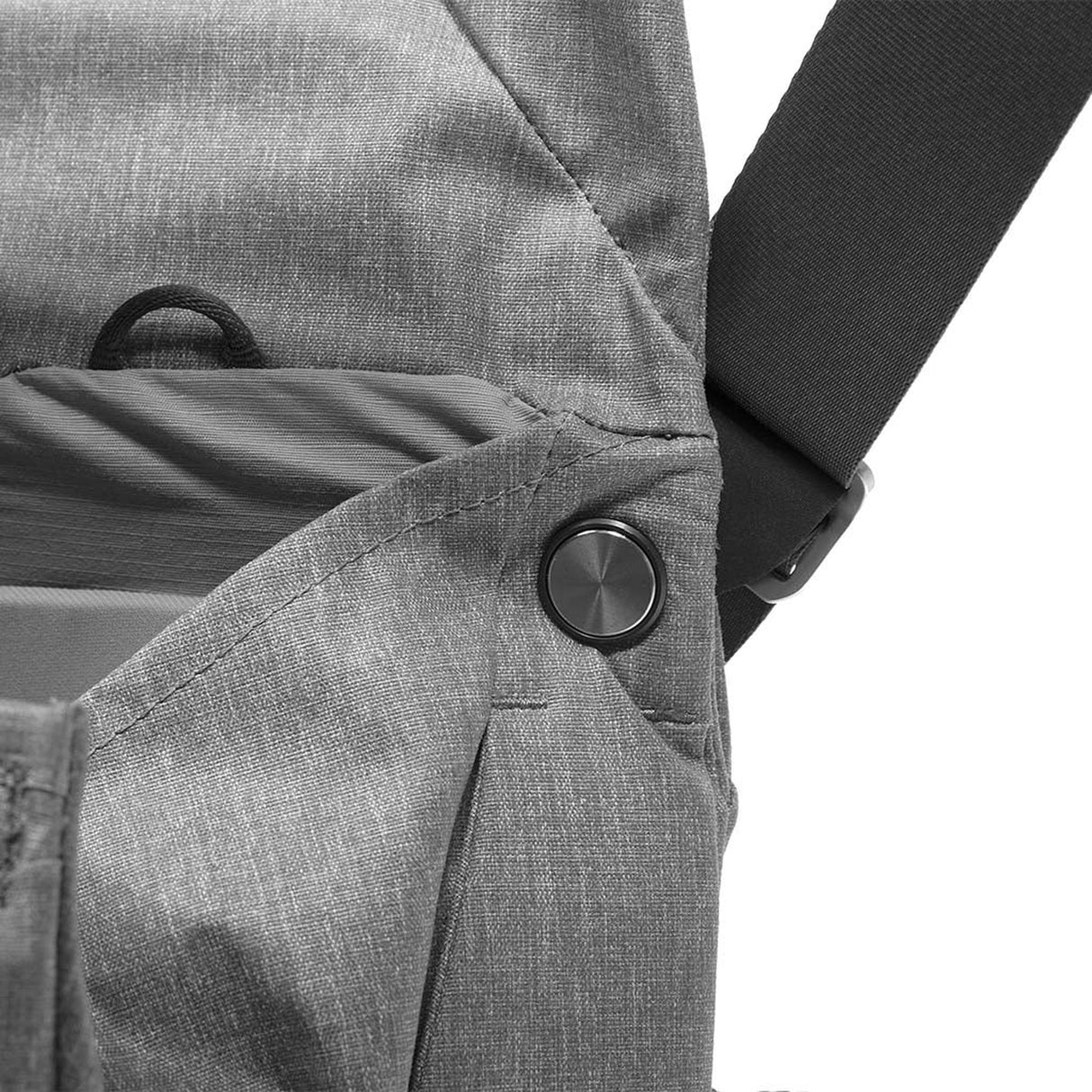 Peak Design Everyday Messenger 13L