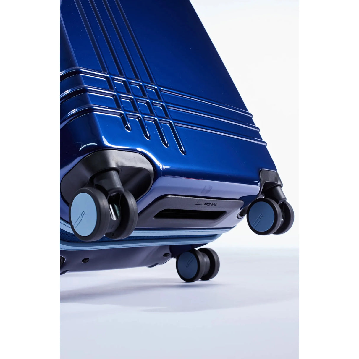 Roam Luggage Hardside Carry-On Spinner