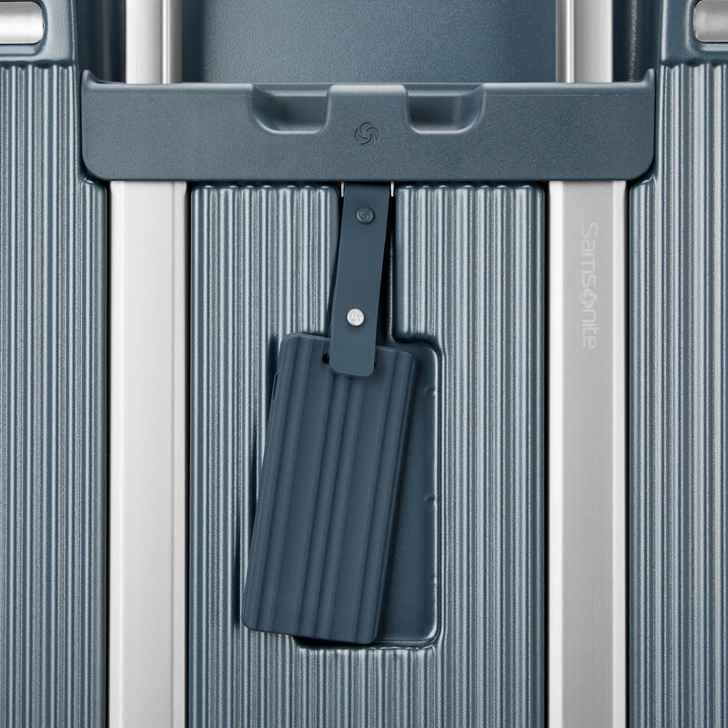 Samsonite Silhouette 18 Hardside Carry-On Expandable Spinner