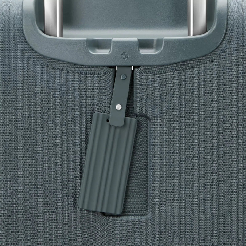 Samsonite Silhouette 18 Softside Medium Expandable Spinner