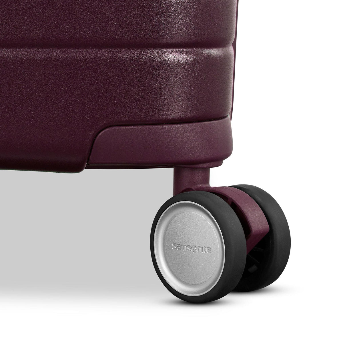 Samsonite Virtuosa Expandable Carry-On Spinner