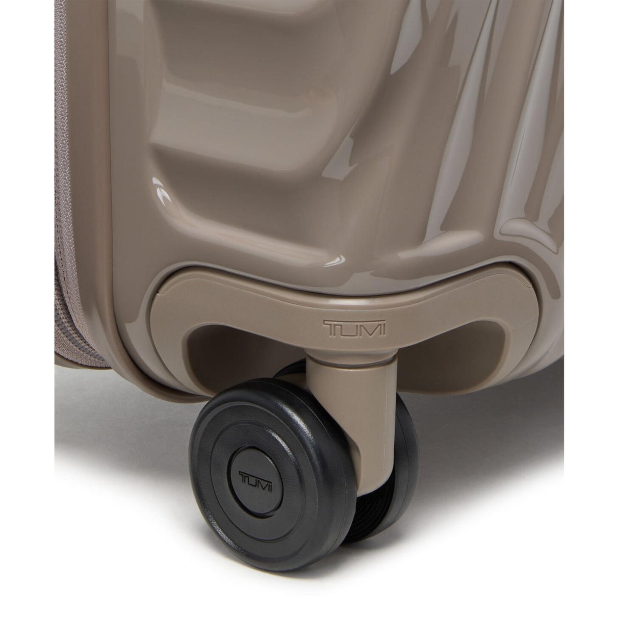 TUMI 19 Degree Continental Expandable 4 Wheeled Carry-On