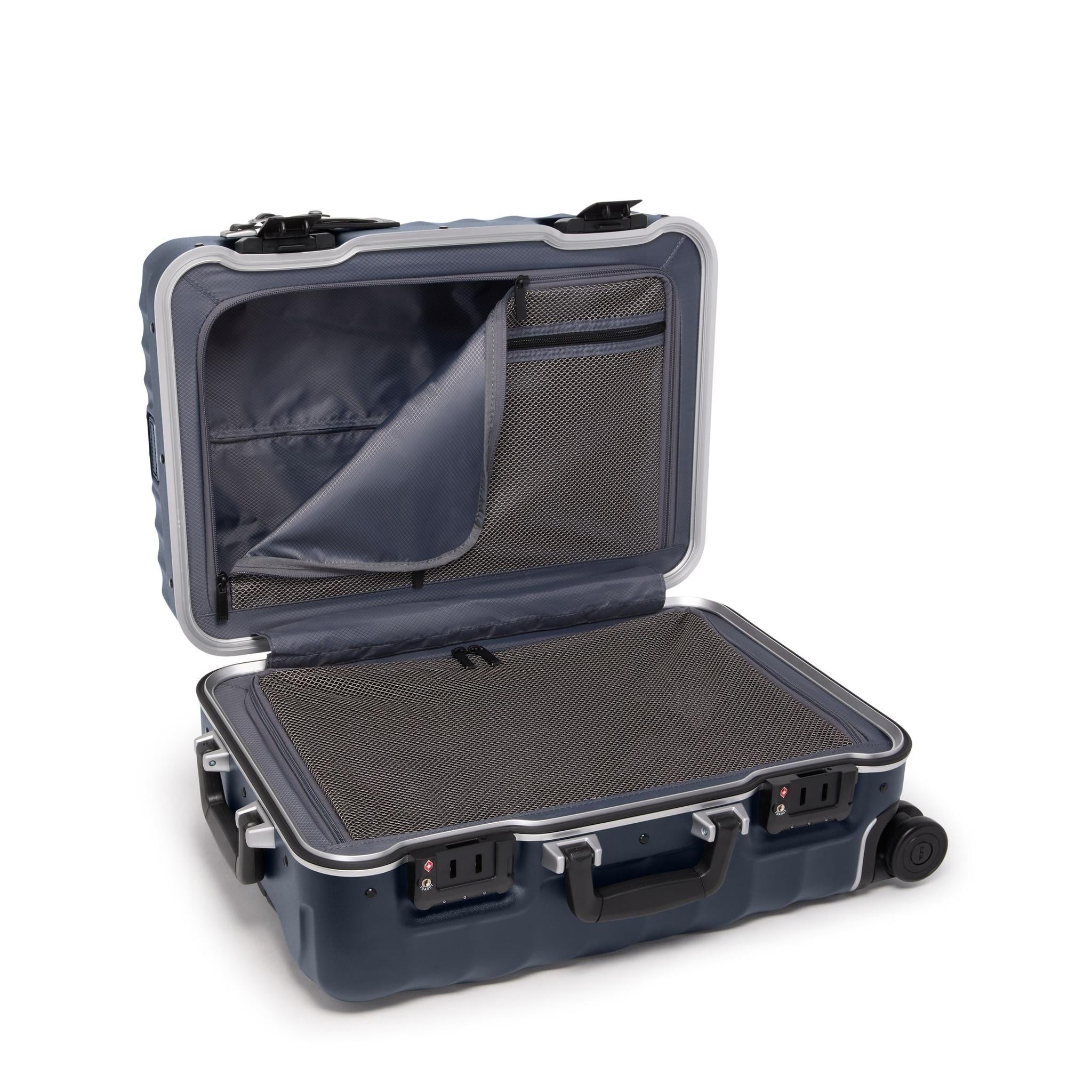 Yumi　no4 Amazon.com: TUMI - 19 Degree International Expandable 4