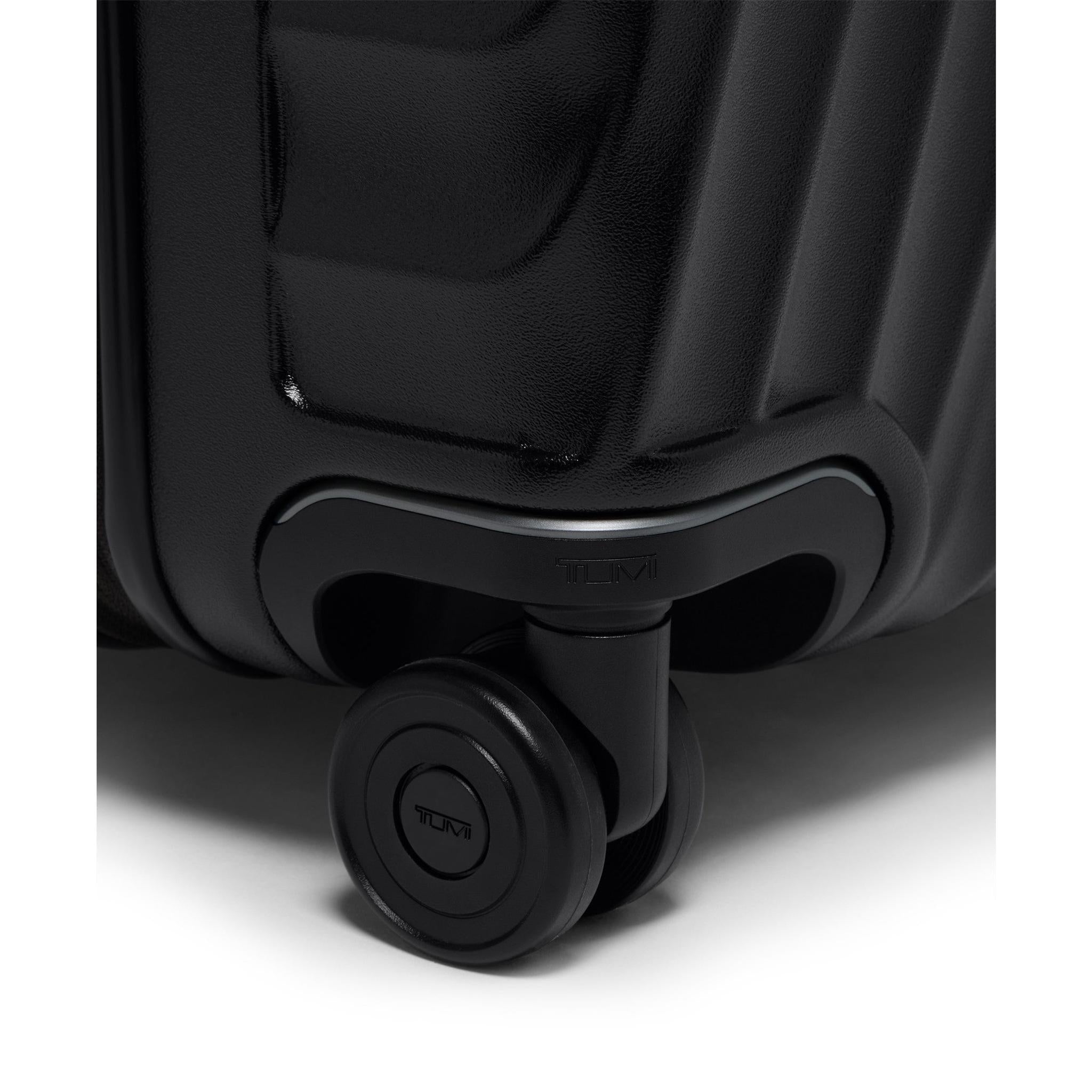 TUMI 19 Degree Large Rolling Trunk – Luggage Pros