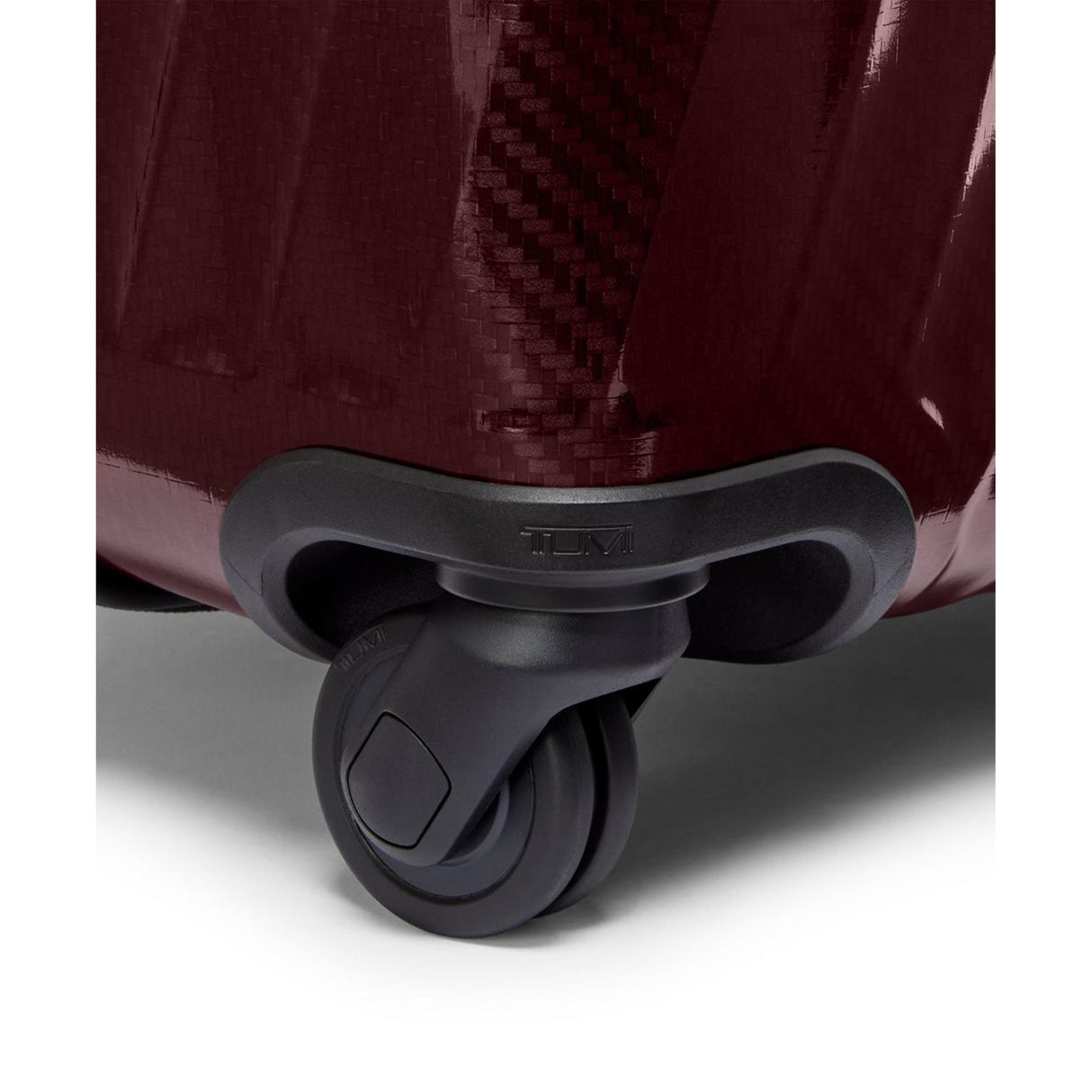 TUMI 19 Degree Lite Extended Trip 4 Wheeled Packing Case