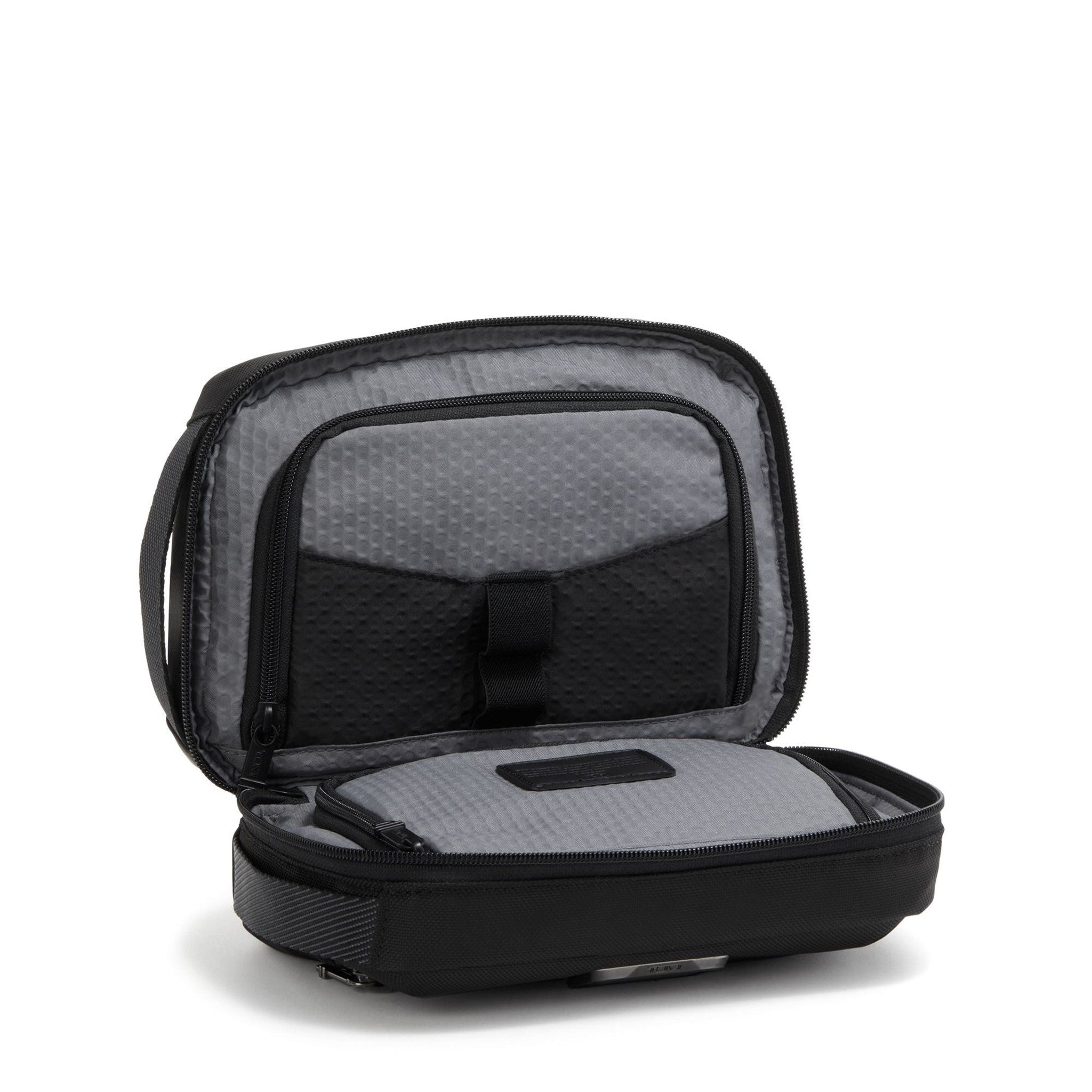 TUMI Alpha Bravo Response Travel Kit – Luggage Pros