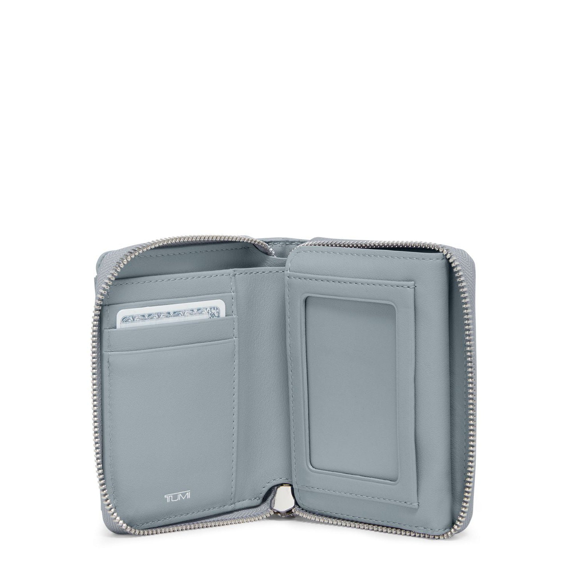 TUMI Voyageur Tri-Fold Zip-Around – Luggage Pros