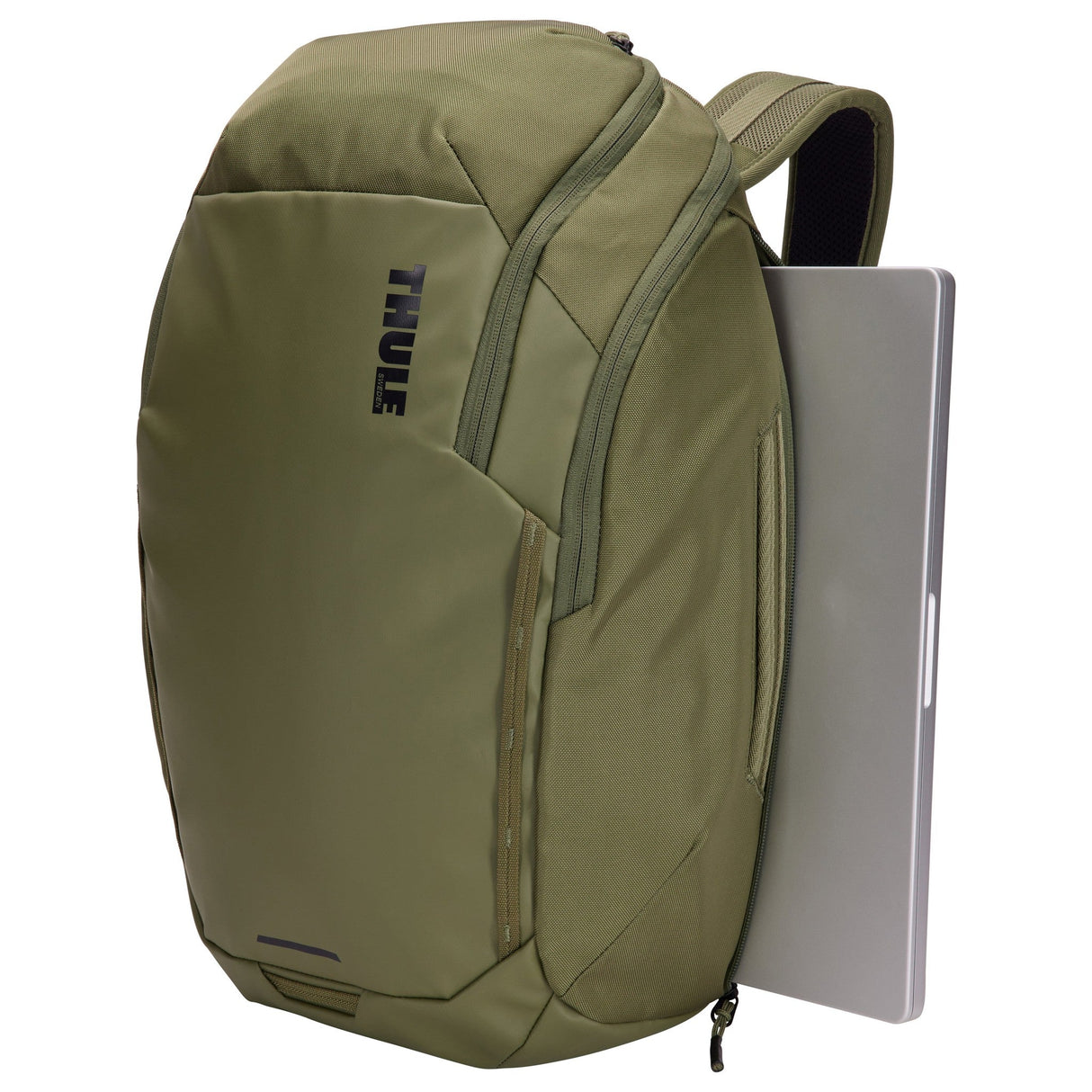 Thule Luggage Chasm Laptop Backpack 26L