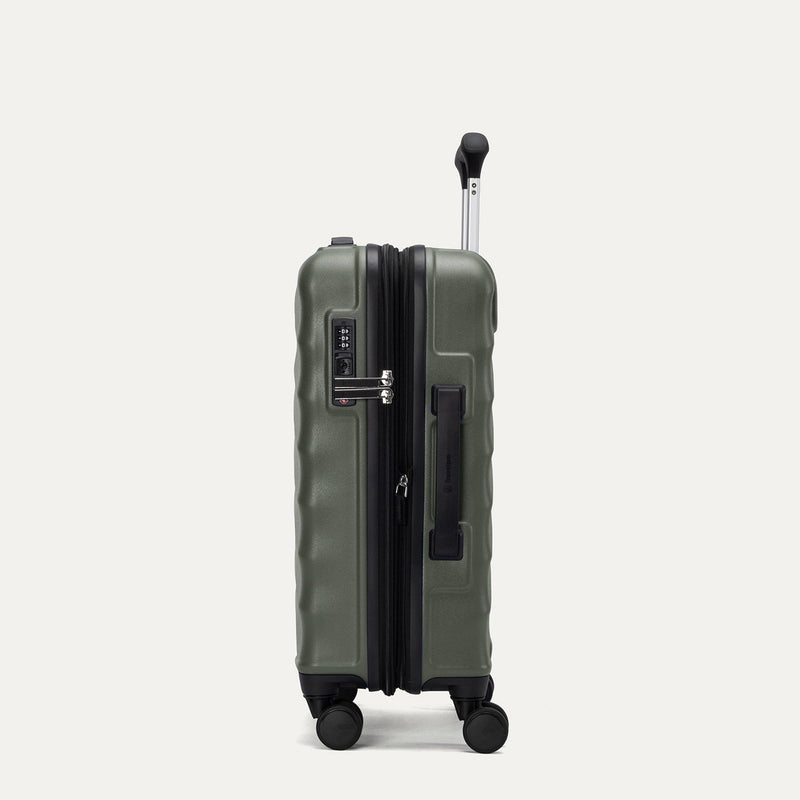 Travelpro Maxlite Air V2 Compact Carry-on Expandable Spinner