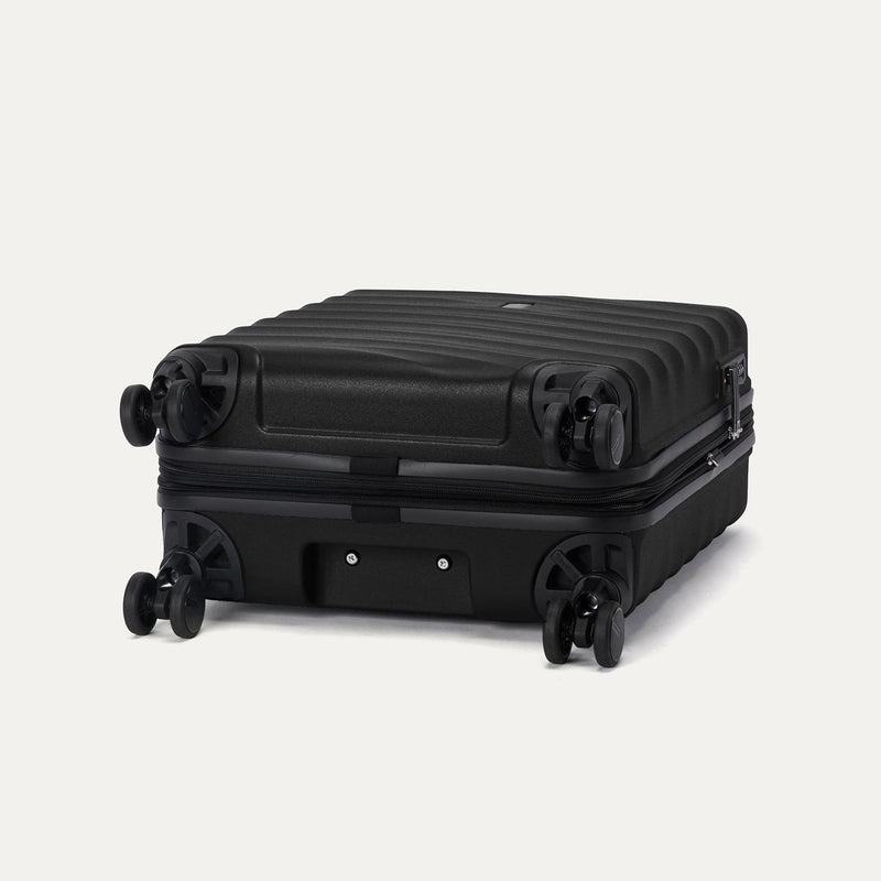 Travelpro Maxlite Air V2 International Carry-on Expandable Spinner