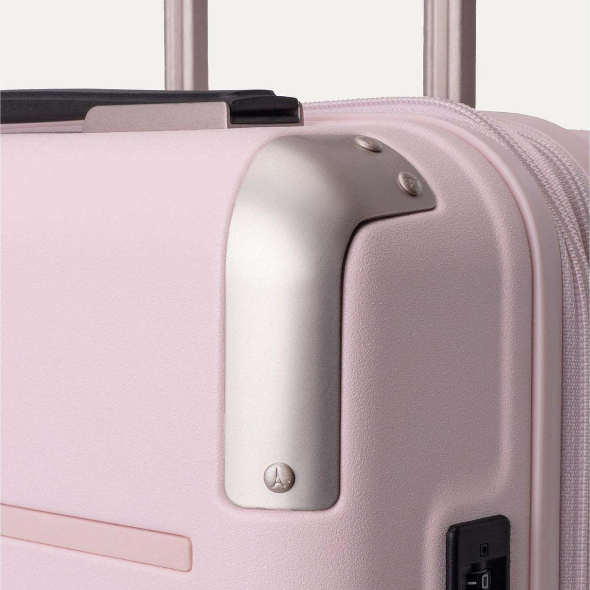 Travelpro Platinum Elite Hardside Carry-on Expandable Spinner