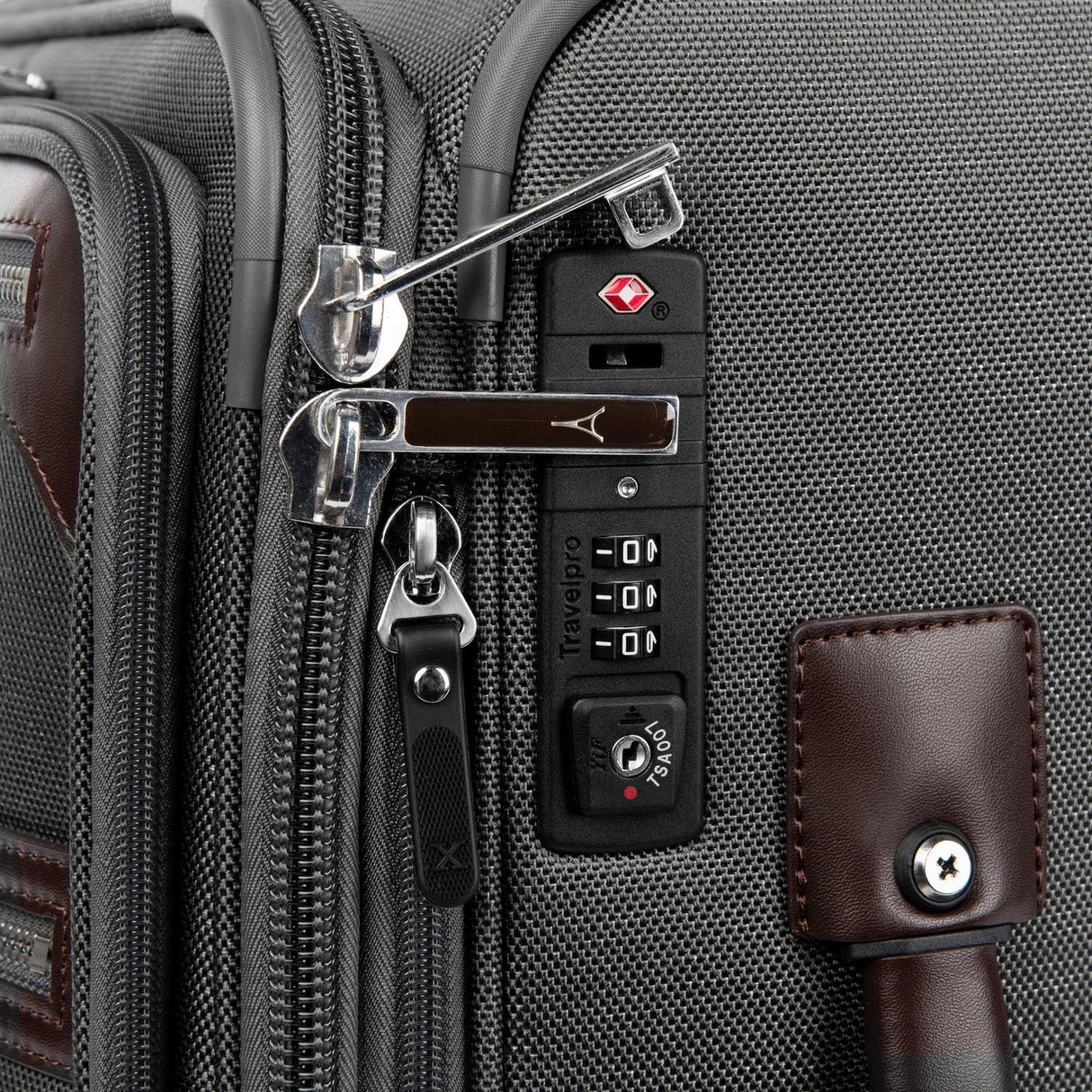Travelpro Platinum Elite International Expandable Carry-On Spinner