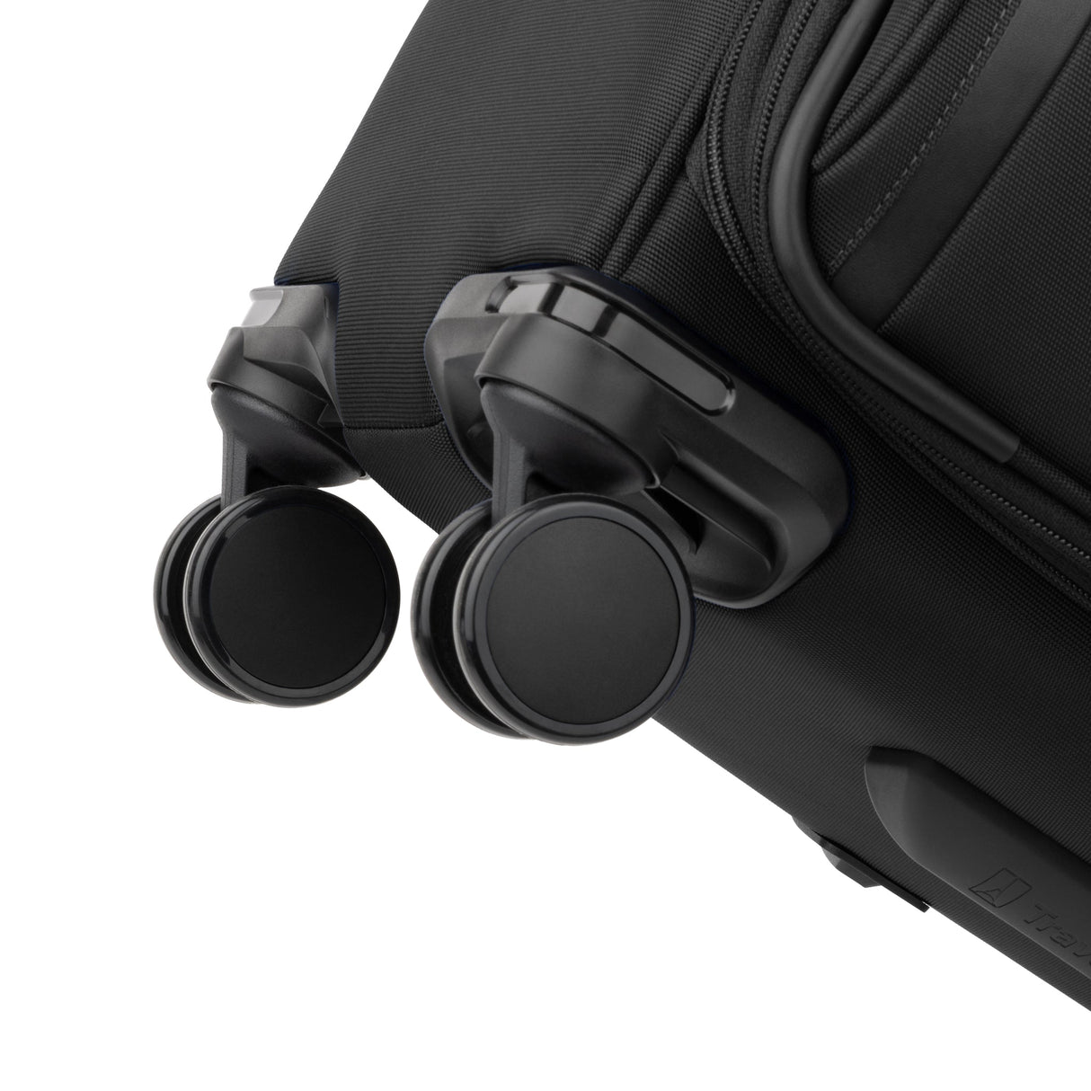 Travelpro VersaPack+ Medium Check-in Expandable Spinner