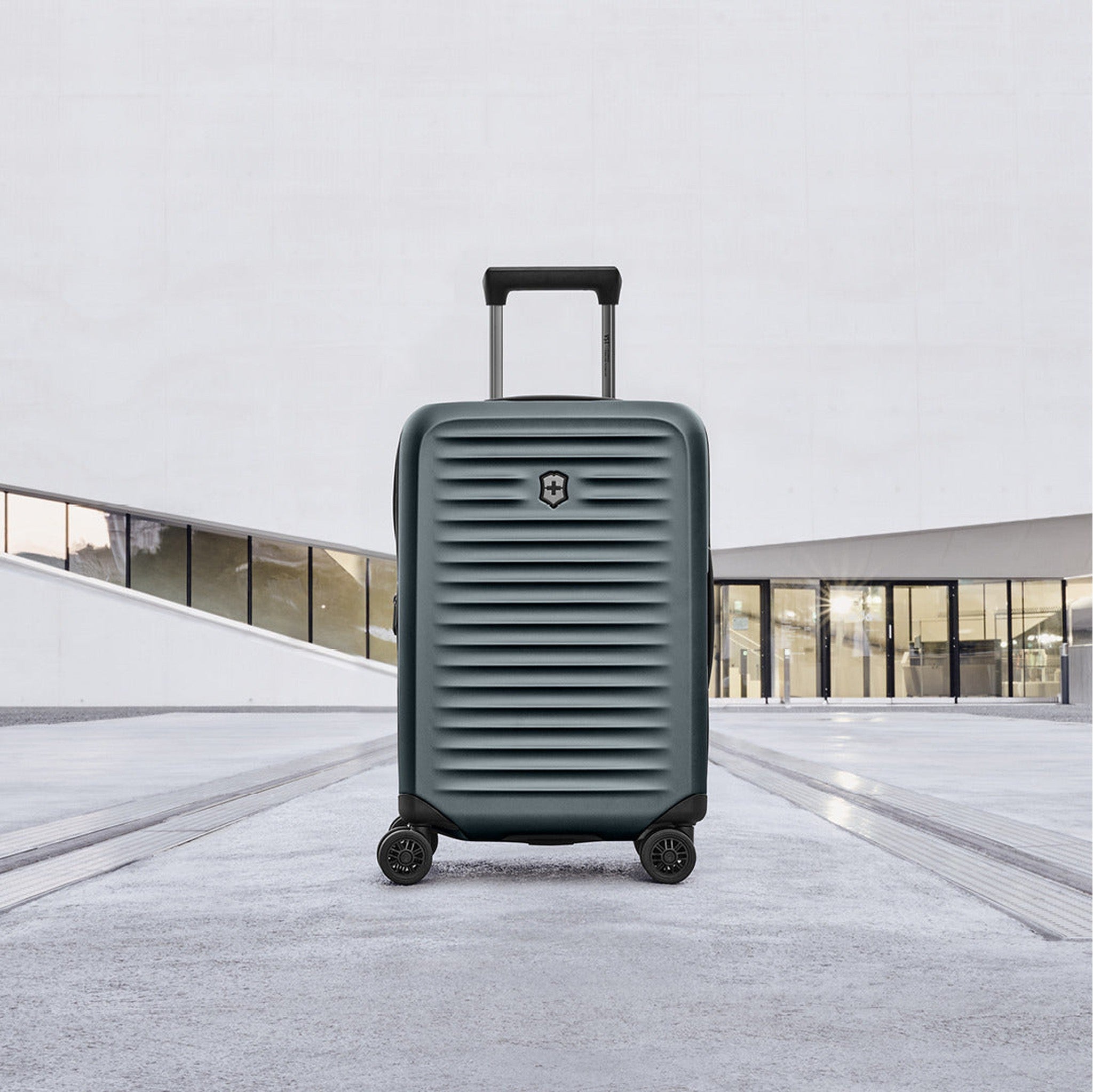 Victorinox Airox Advanced Frequent Flyer Carry-On – Luggage Pros