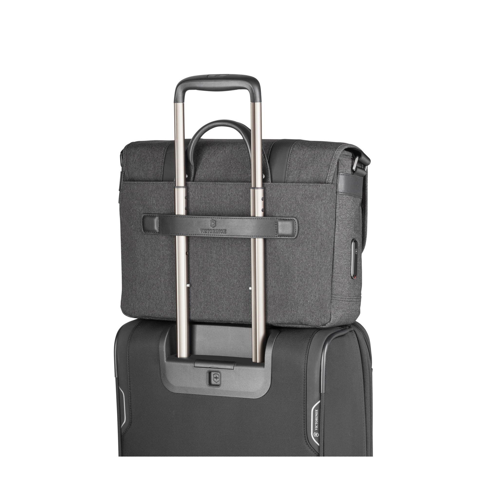 Victorinox Architecture Urban2 Messenger – Luggage Pros