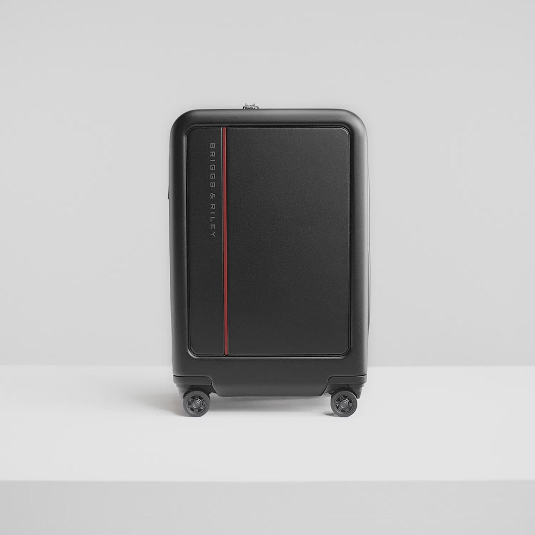 Essential 22“ Hardside Carry-On Expandable Spinner