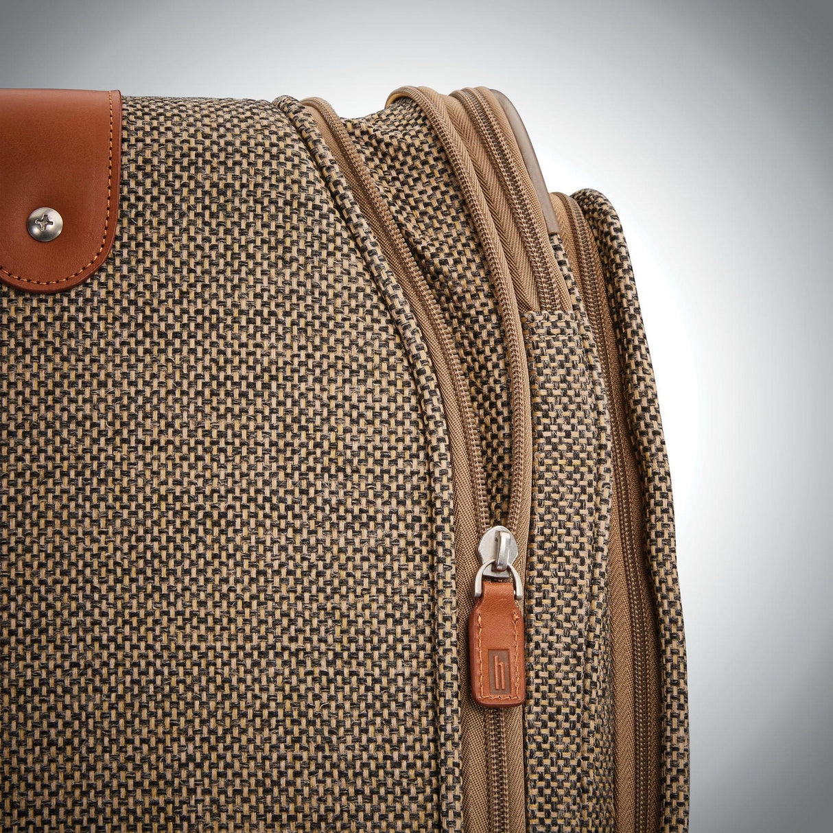 Hartmann Tweed Legend Domestic Carry On Expandable Spinner