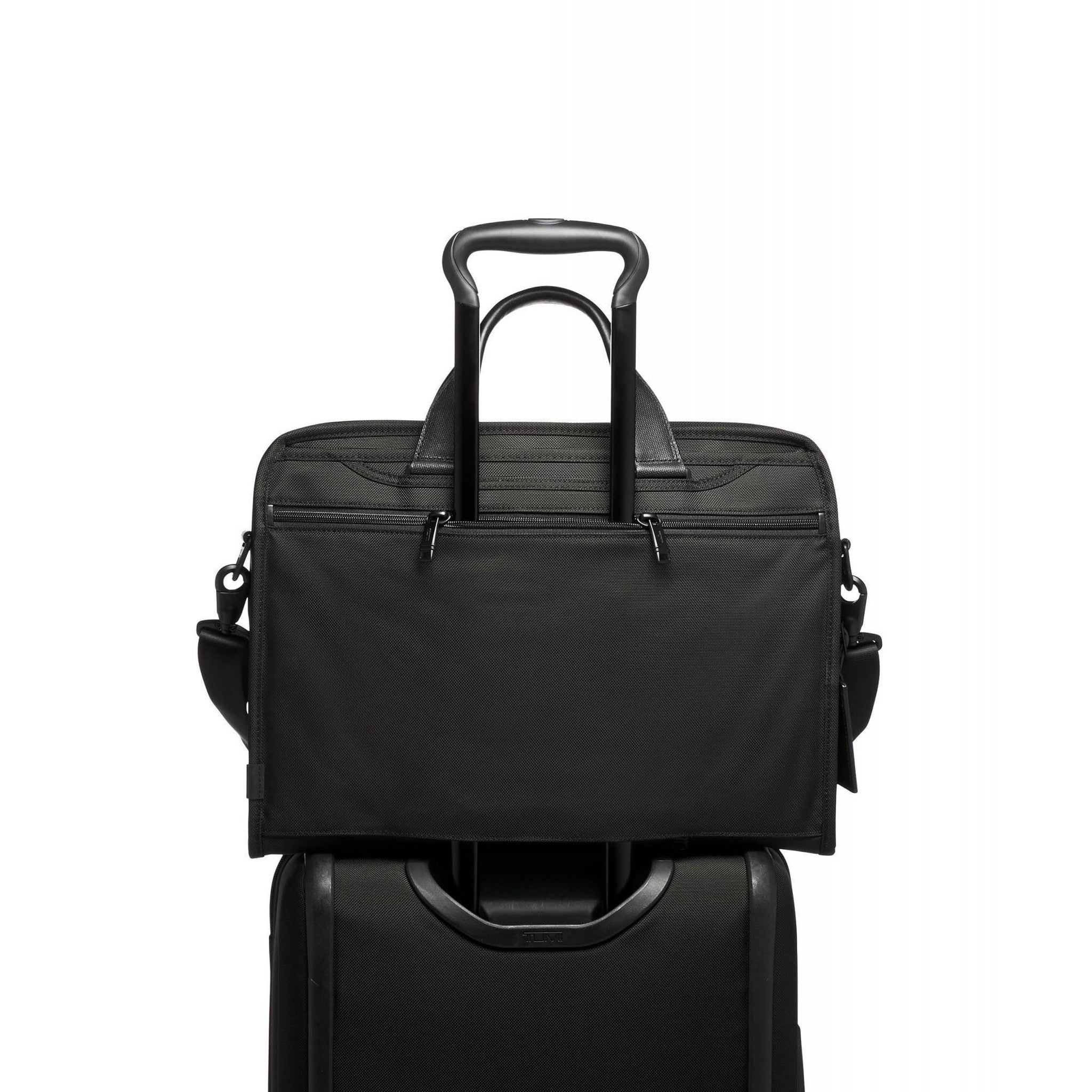TUMI ALPHA 3 ブラック ビジネスバッグ ZB0060 TUMI Alpha 3 Compact Large Screen Laptop Brief – Luggage Pros
