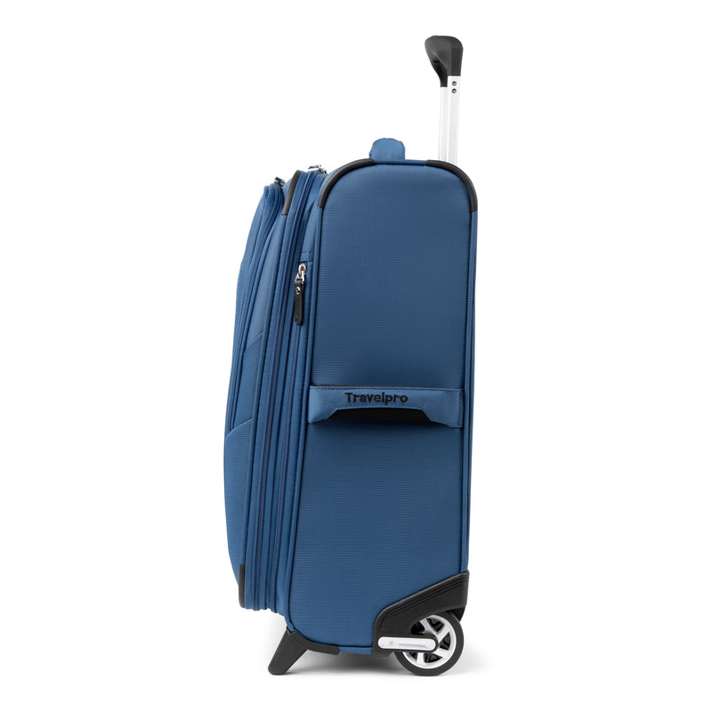 Travelpro Maxlite 5 Lightweight International Expandable Carry-On Rollaboard