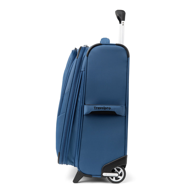 Travelpro Maxlite 5 Lightweight International Expandable Carry-On Rollaboard