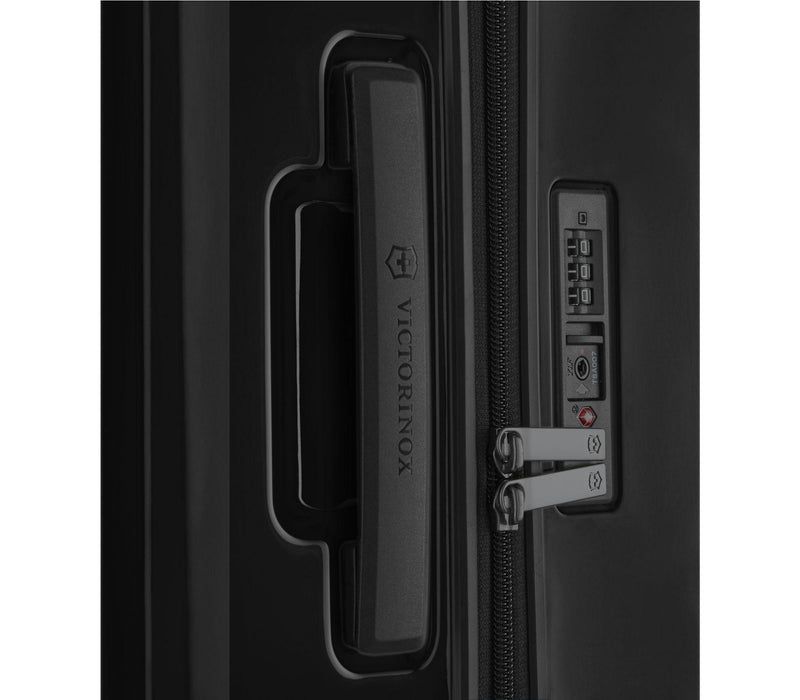 Victorinox Airox Large Hardside Case